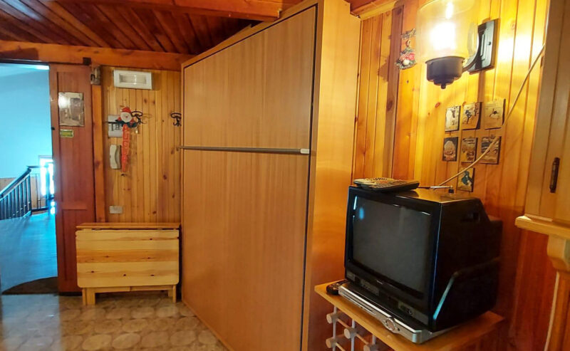 Pescocostanzo, bilocale con terrazzo.